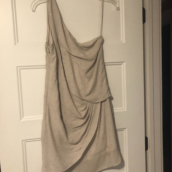 Express Dress - Picture 2 of 4